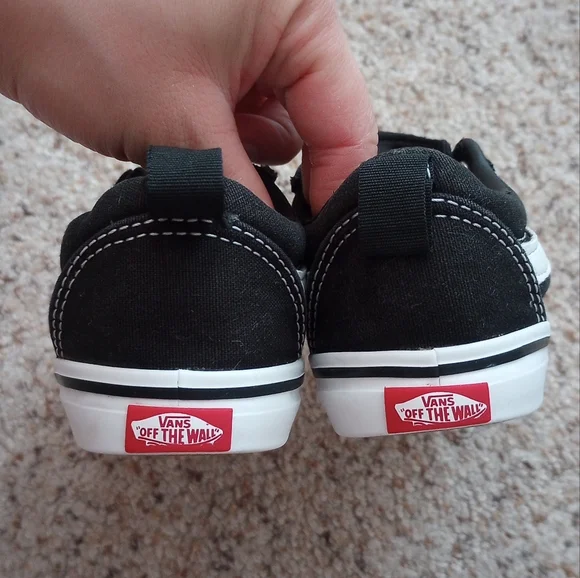 Old Skool Vans Toddlers Shoes - Picture 8 of 10